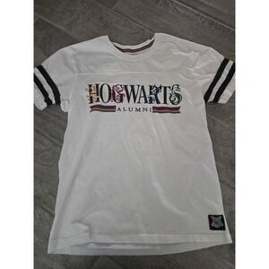 Universal Studios Harry Potter‎ Hogwarts Alumni White Varsity Graphic T-Shirt S